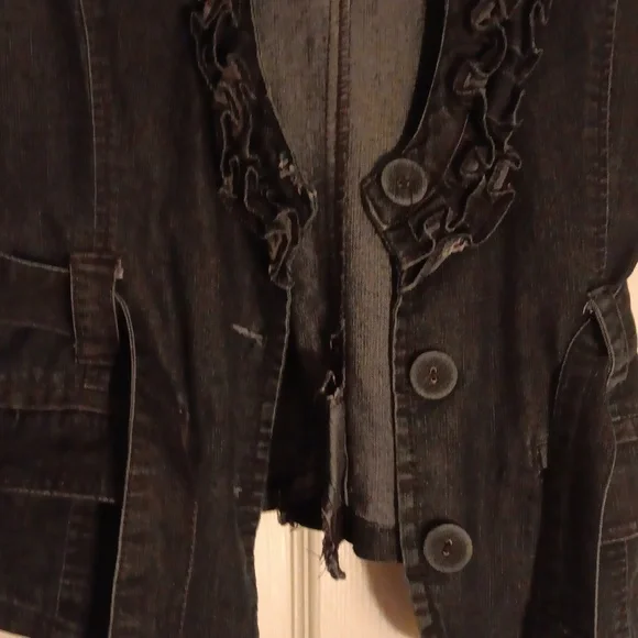 Dark Denim Ruffled Vest - Picture 7 of 11